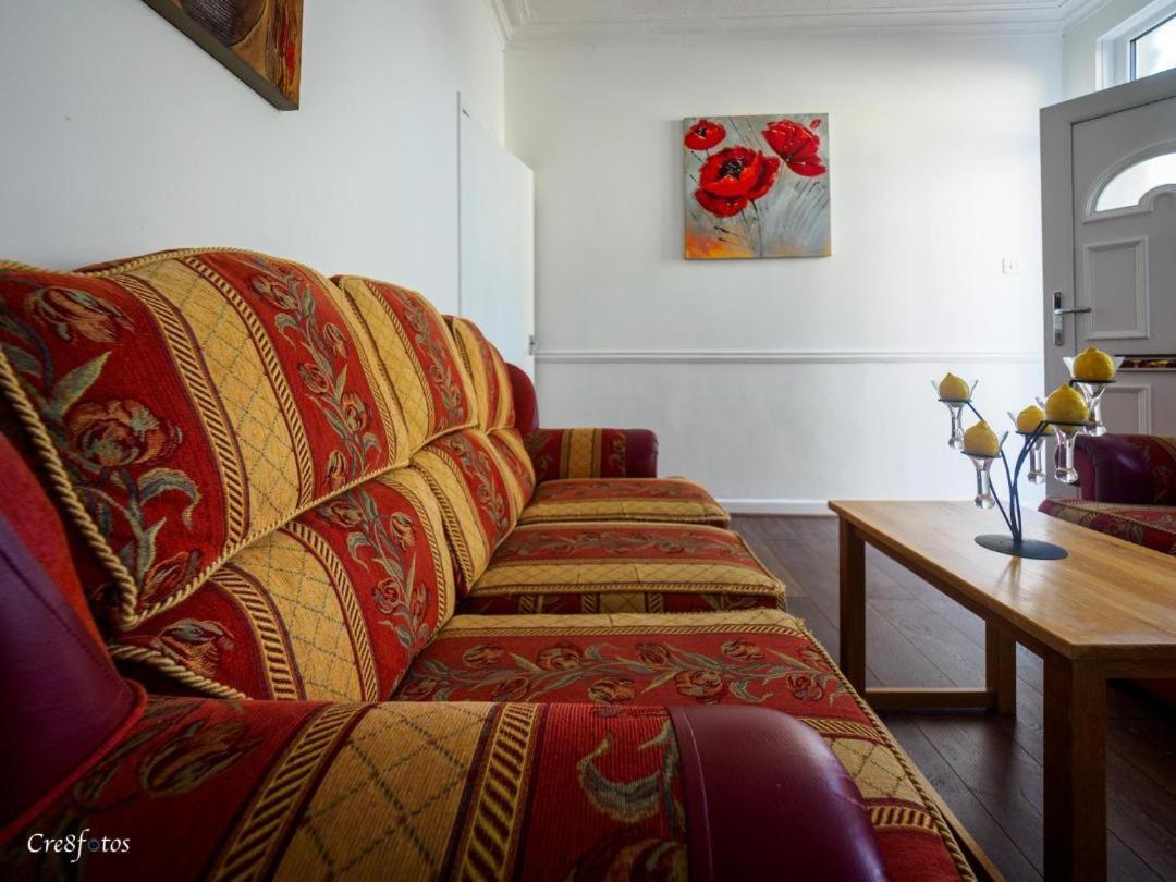 12 Cornwallis Lodge Family Room 1 Stoke-on-Trent エクステリア 写真